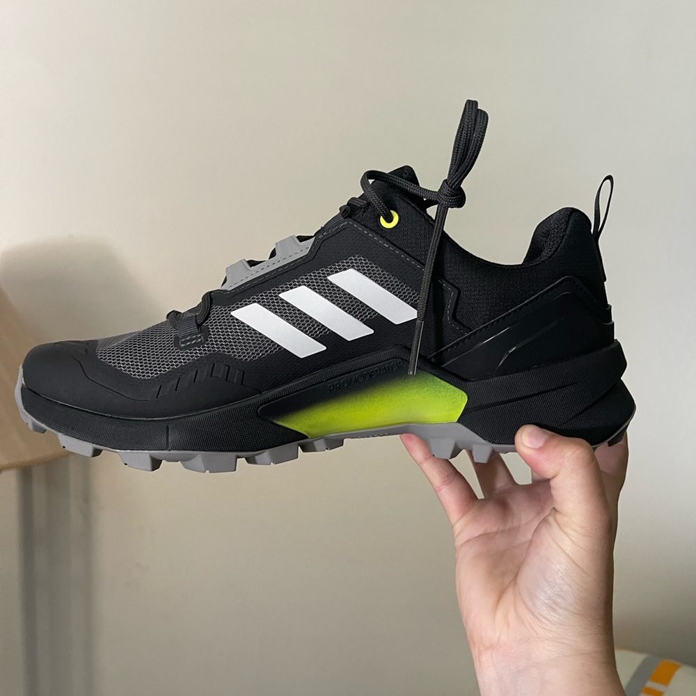 NIB Adidas Terrex Swift R3 GTX IN BLACK